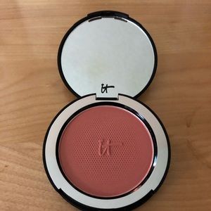 iT Bye Bye Pores Blush